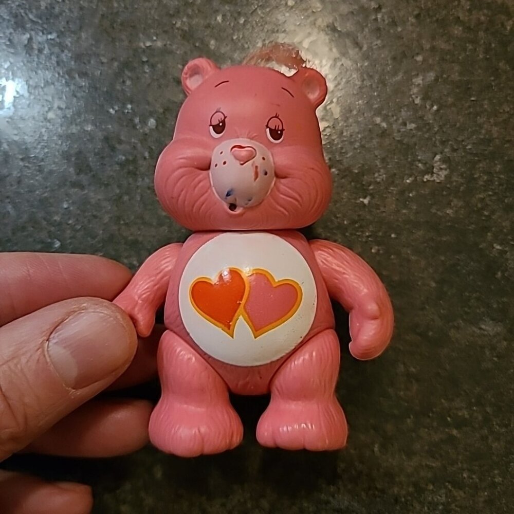 VTG Retro 1983 Kenner Care Bear Love A Lot Bear Posable Figure Pink Hearts PVC
